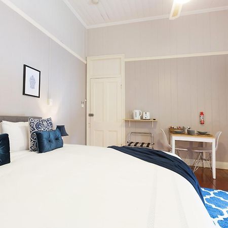 99 Kirkland Bed & Breakfast Brisbane Szoba fotó